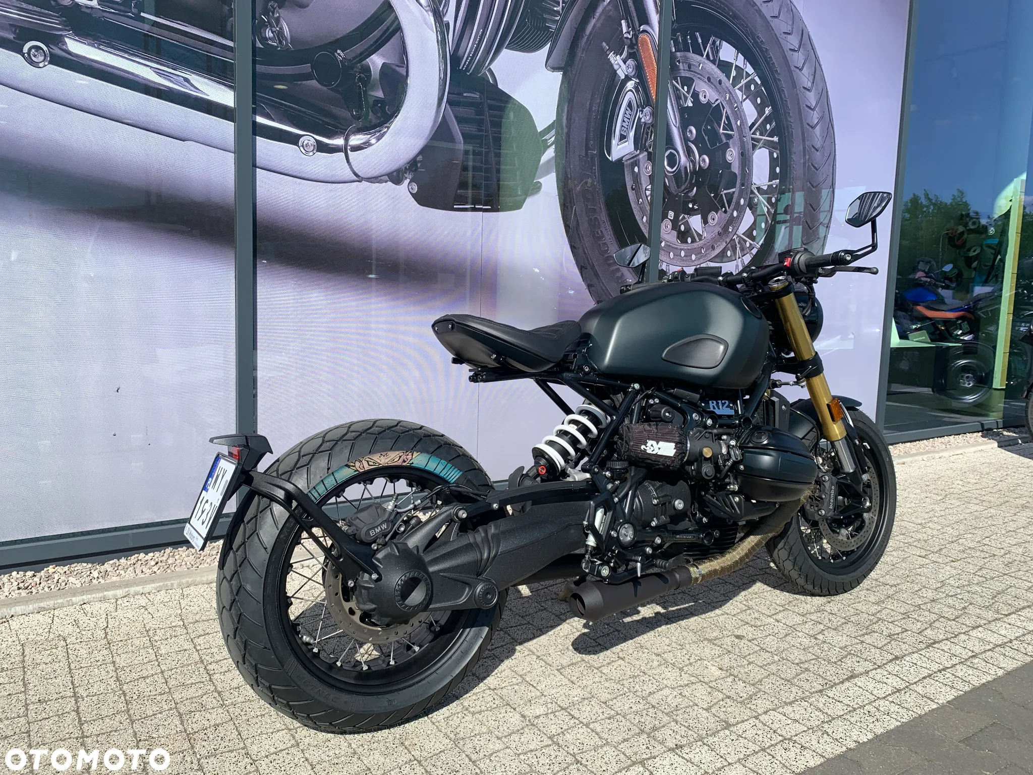BMW R - 8