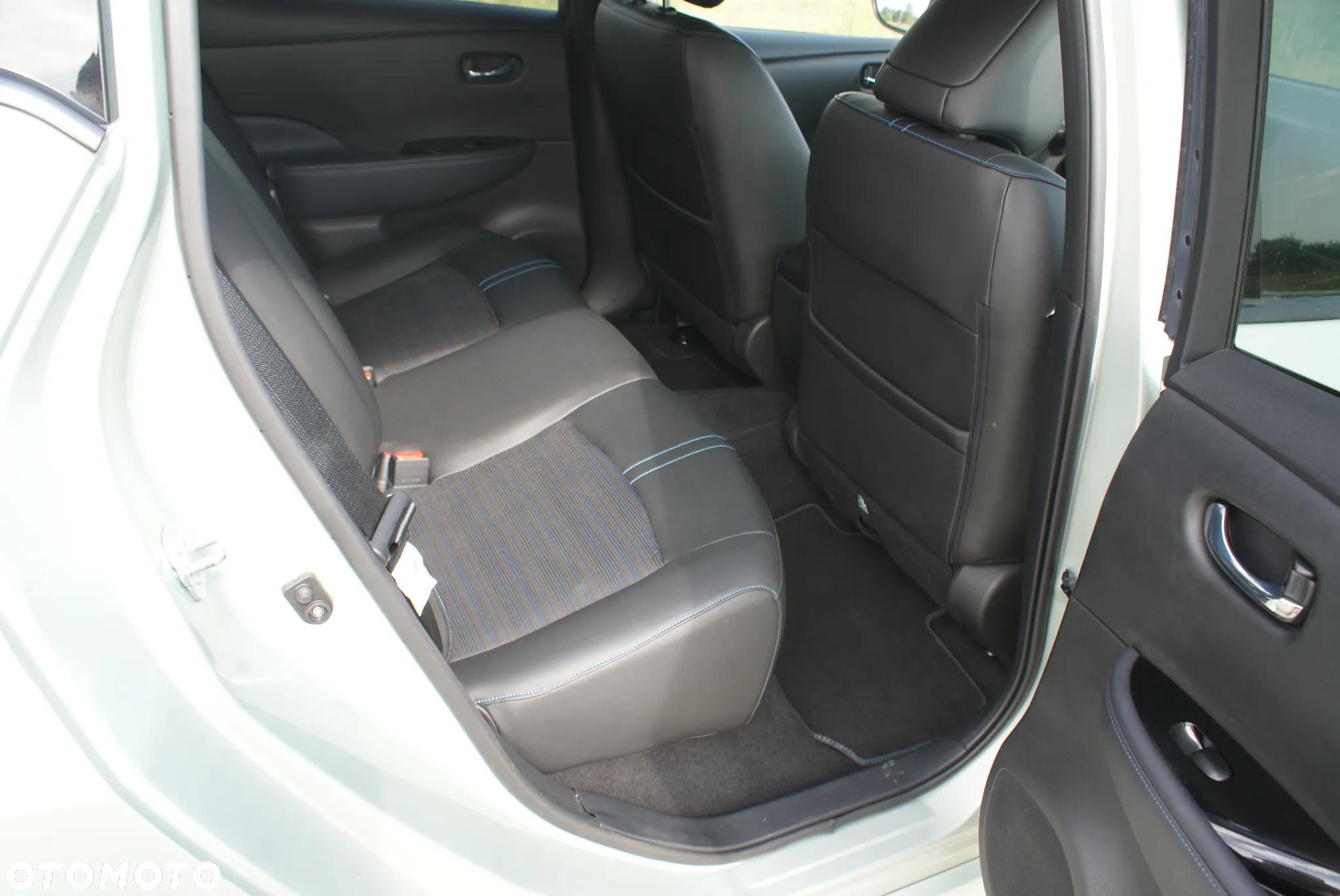 Nissan Leaf 40kWh Tekna - 28