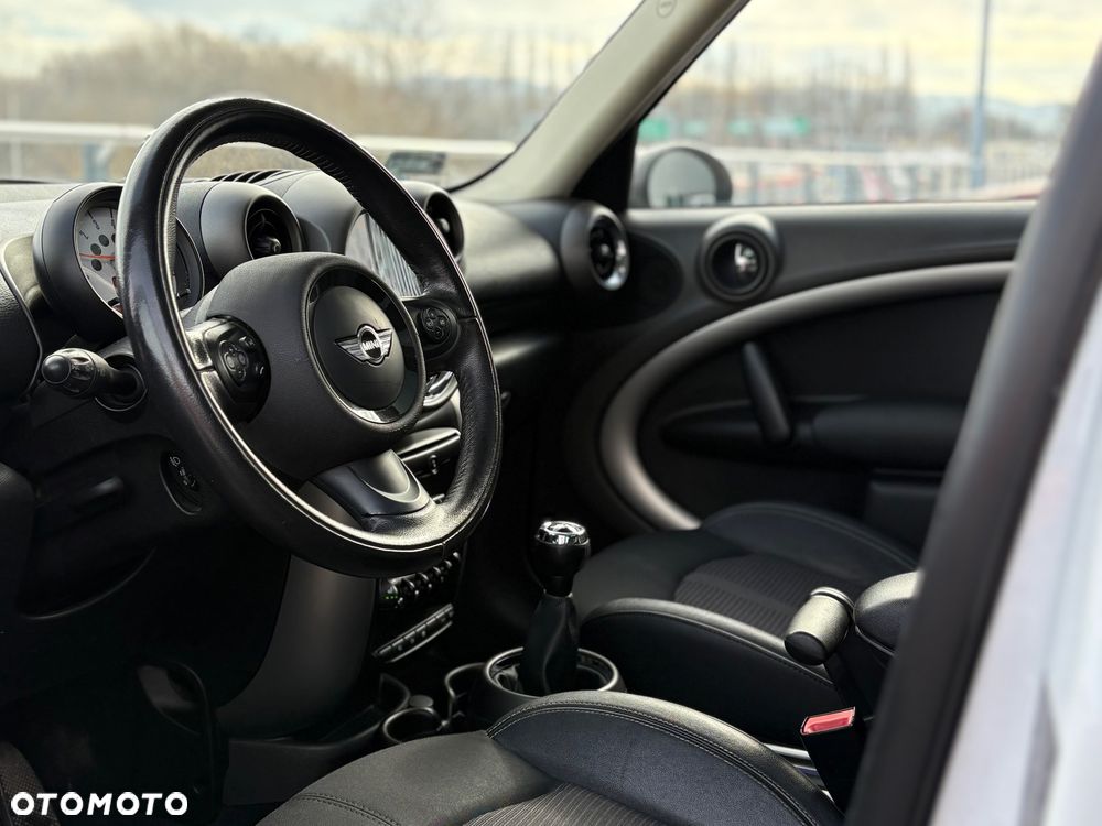 MINI Countryman Cooper D ALL4 - 11