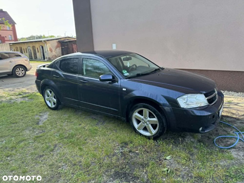 Dodge Avenger 2.0 SE - 1
