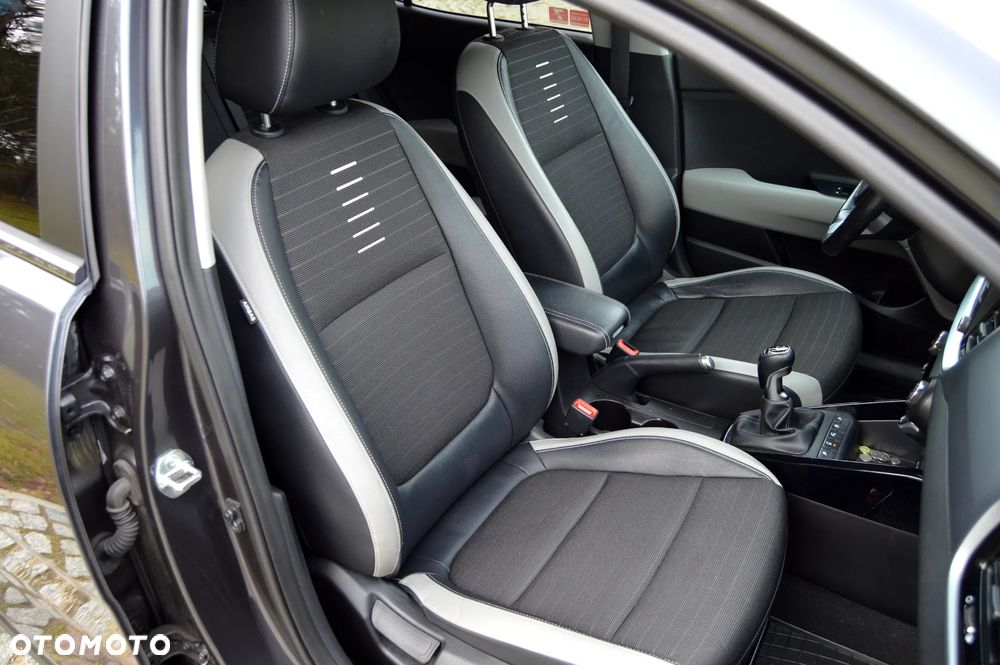 Kia Stonic 1.6 CRDi SCR XL - 35