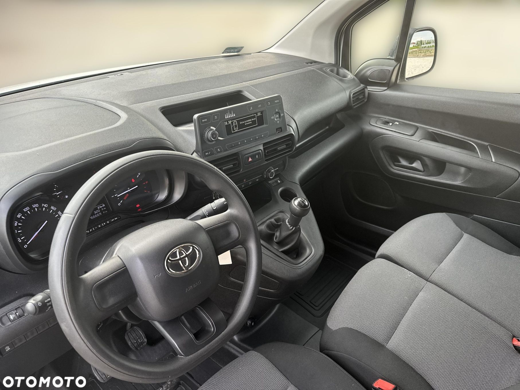 Toyota PROACE CITY - 11