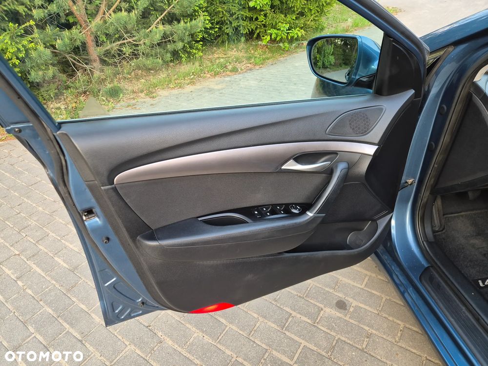 Hyundai i40 1.7 CRDi Comfort + - 16