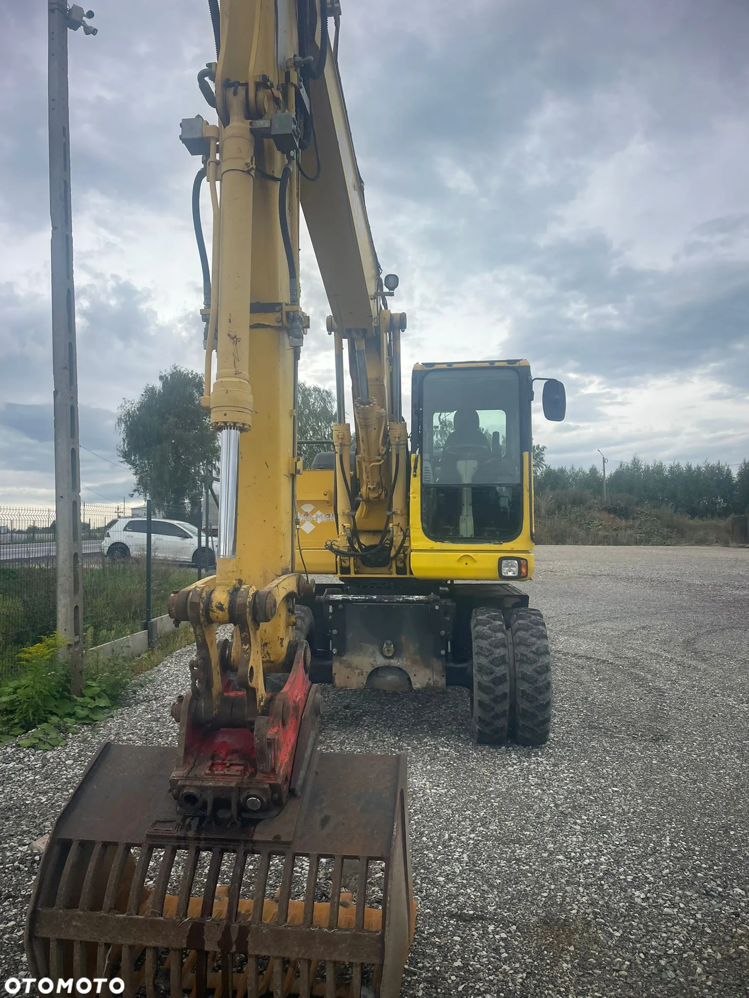 Komatsu pw140 - 3