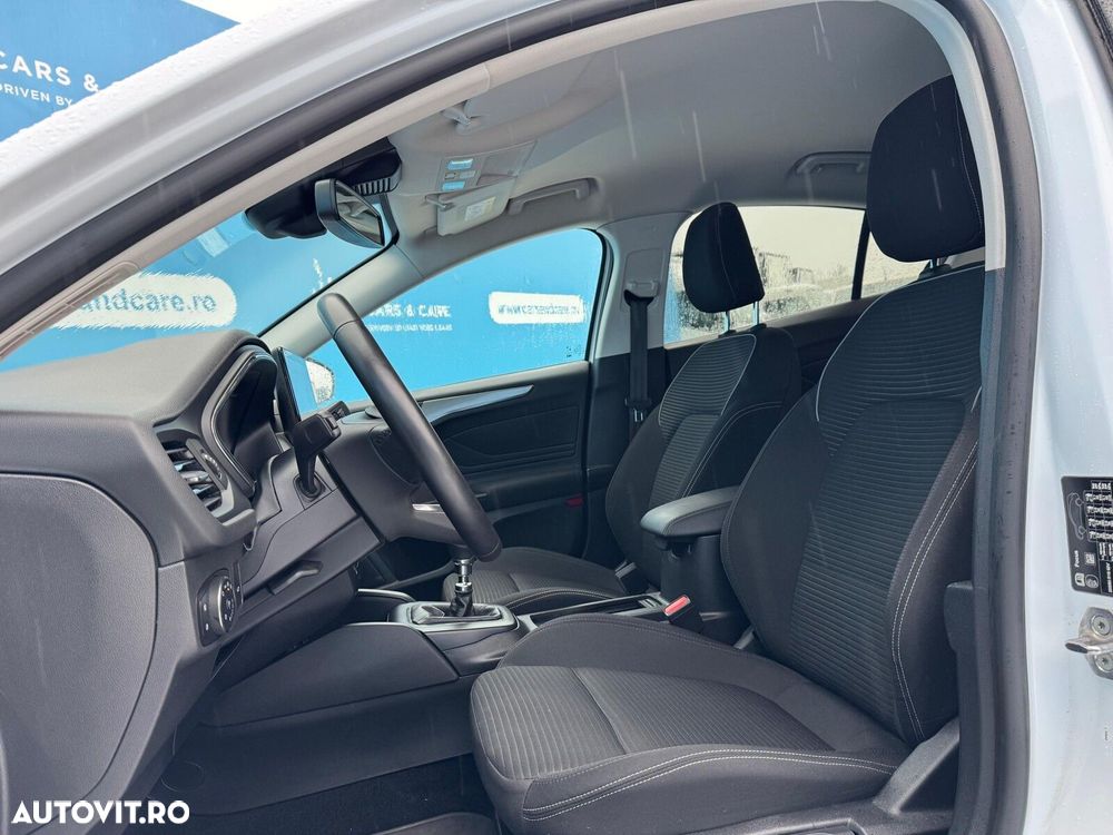 Ford Focus 1.5 EcoBlue Titanium - 9