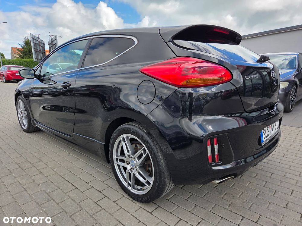 Kia ProCeed 1.6 CRDi 136 ISG GT Line - 4