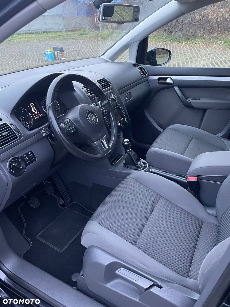 Volkswagen Touran 1.6 TDI DPF BlueMot Trendline - 22