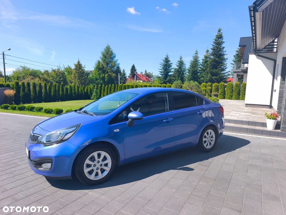 Kia Rio - 2