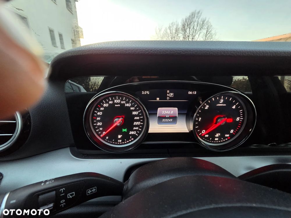 Mercedes-Benz Klasa E - 10