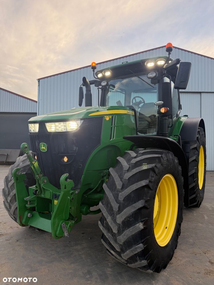 John Deere 7250R - 9