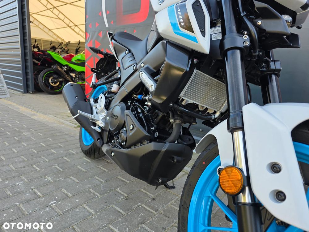 Yamaha MT - 27