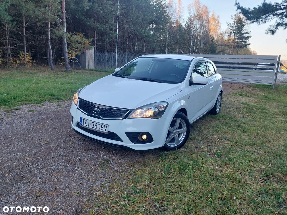 Kia Proceed