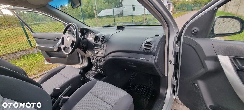Chevrolet Aveo - 15