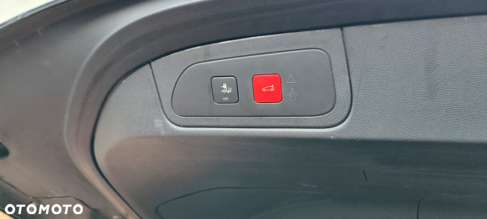 DS Automobiles DS 7 Crossback 2.0 BlueHDi Performance Line + - 19