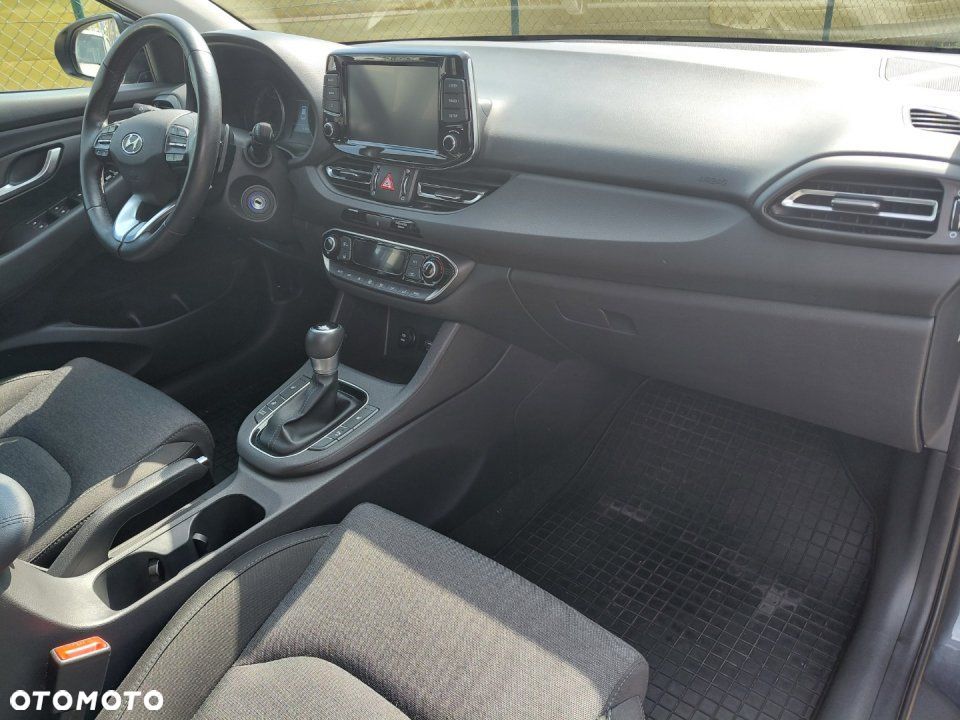 Hyundai i30 - 24