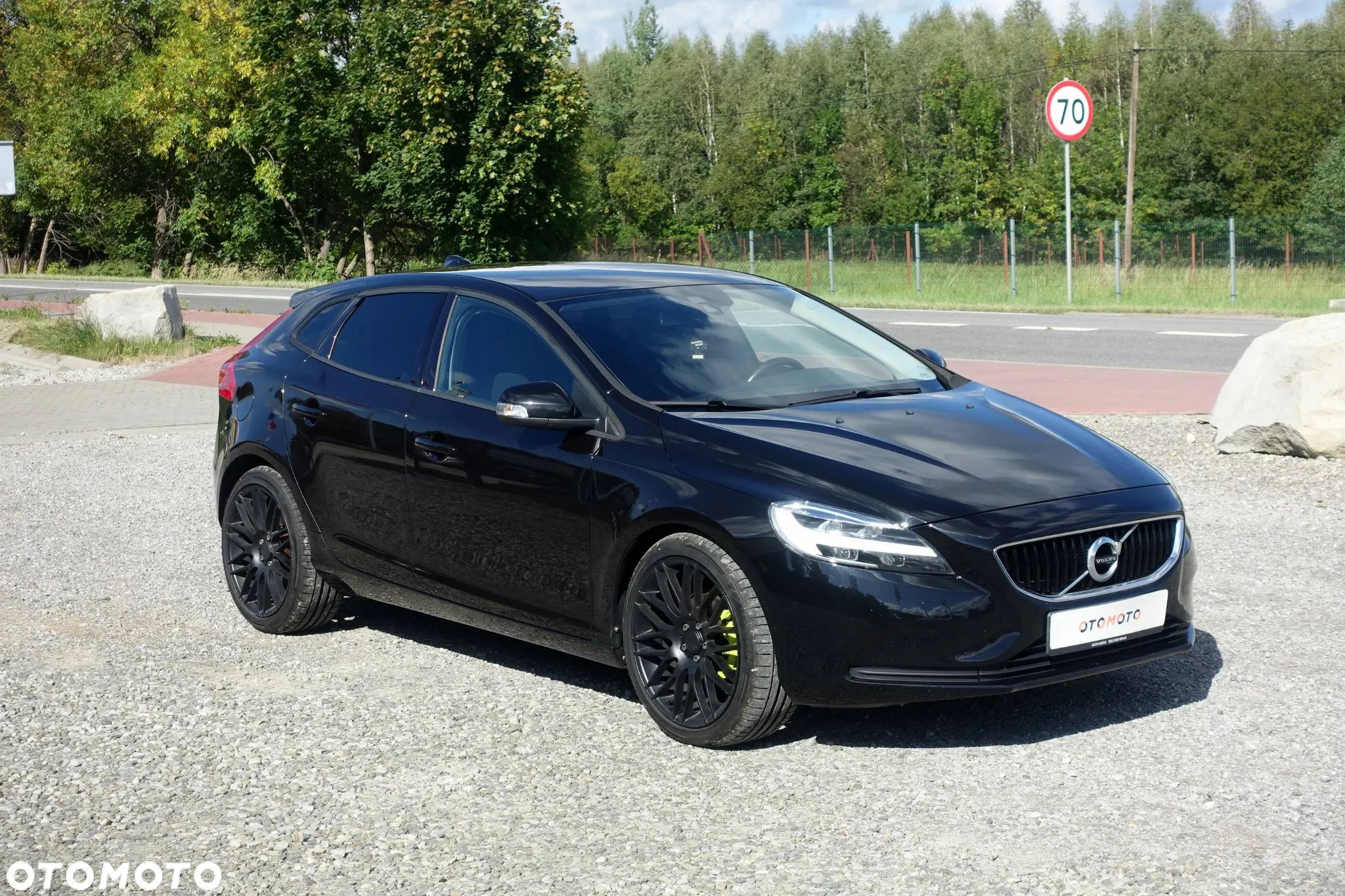 Volvo V40 D2 Momentum - 1