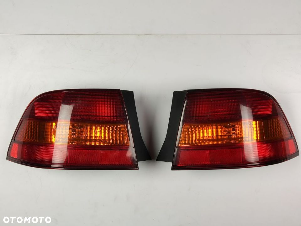 LEXUS ES Lampa Tylna Prawa i Lewa - 1