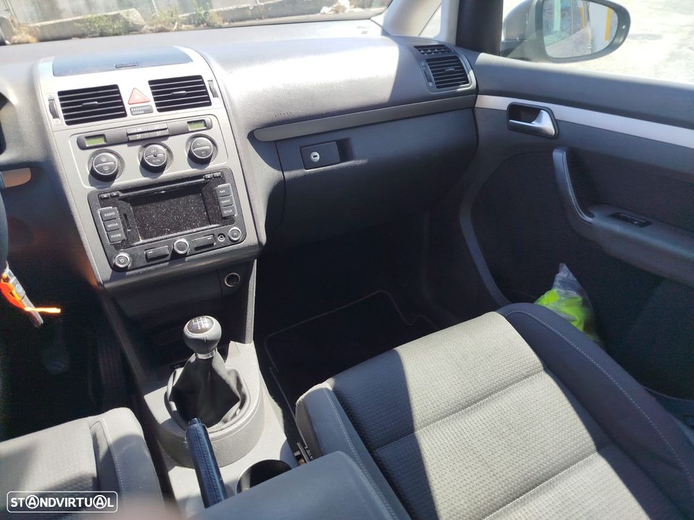 VW Touran - 12