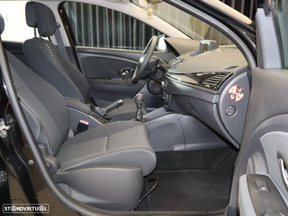 Renault Mégane Sport Tourer ENERGY dCi 110 Start & Stopp Dynamique - 15