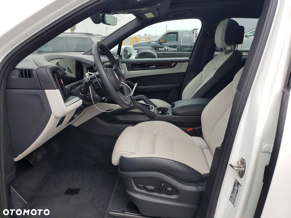 Porsche Cayenne Tiptronic S - 8