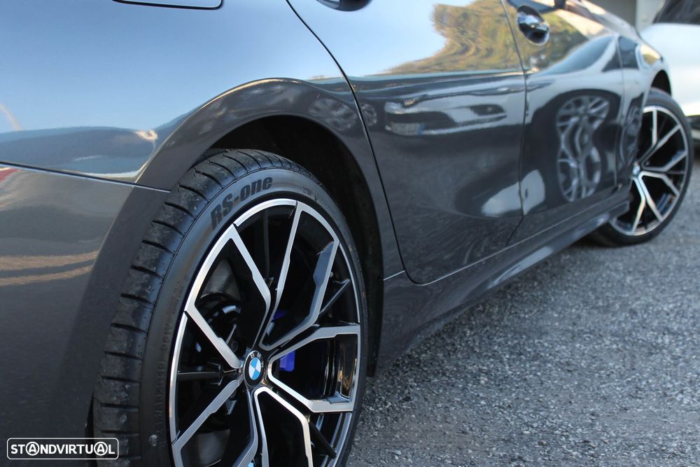 BMW 330 e Touring Auto - 34