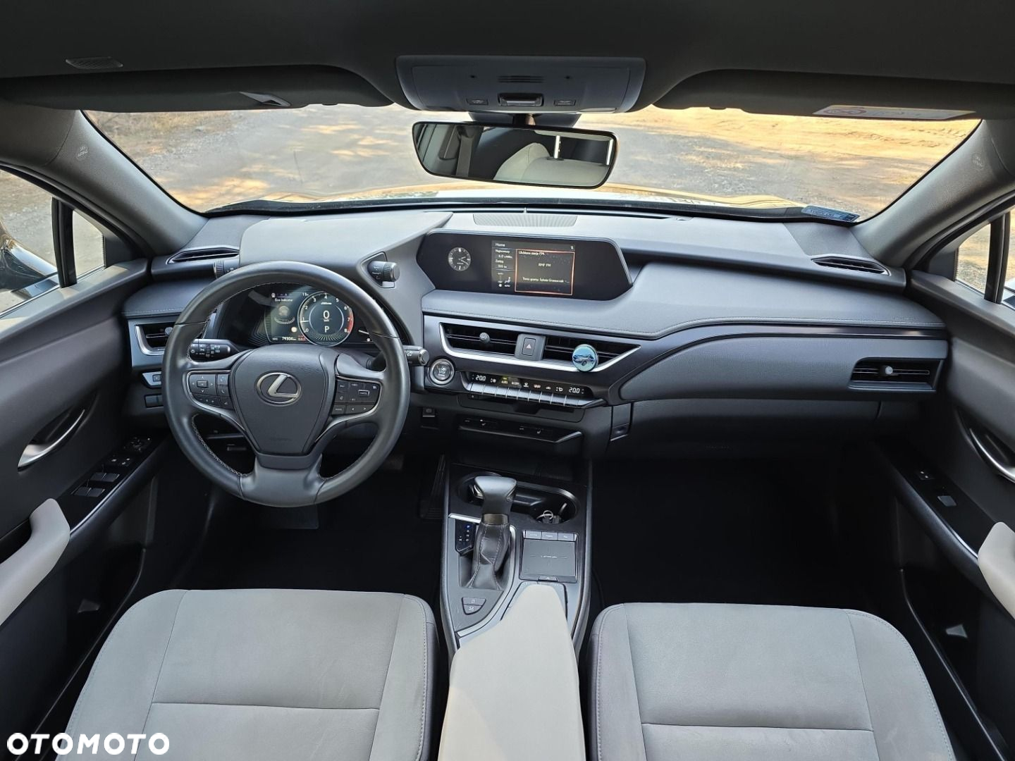 Lexus UX - 11