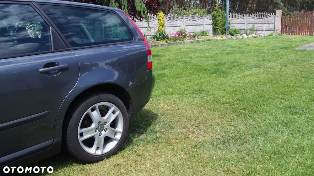 Volvo V50 1.8 - 13