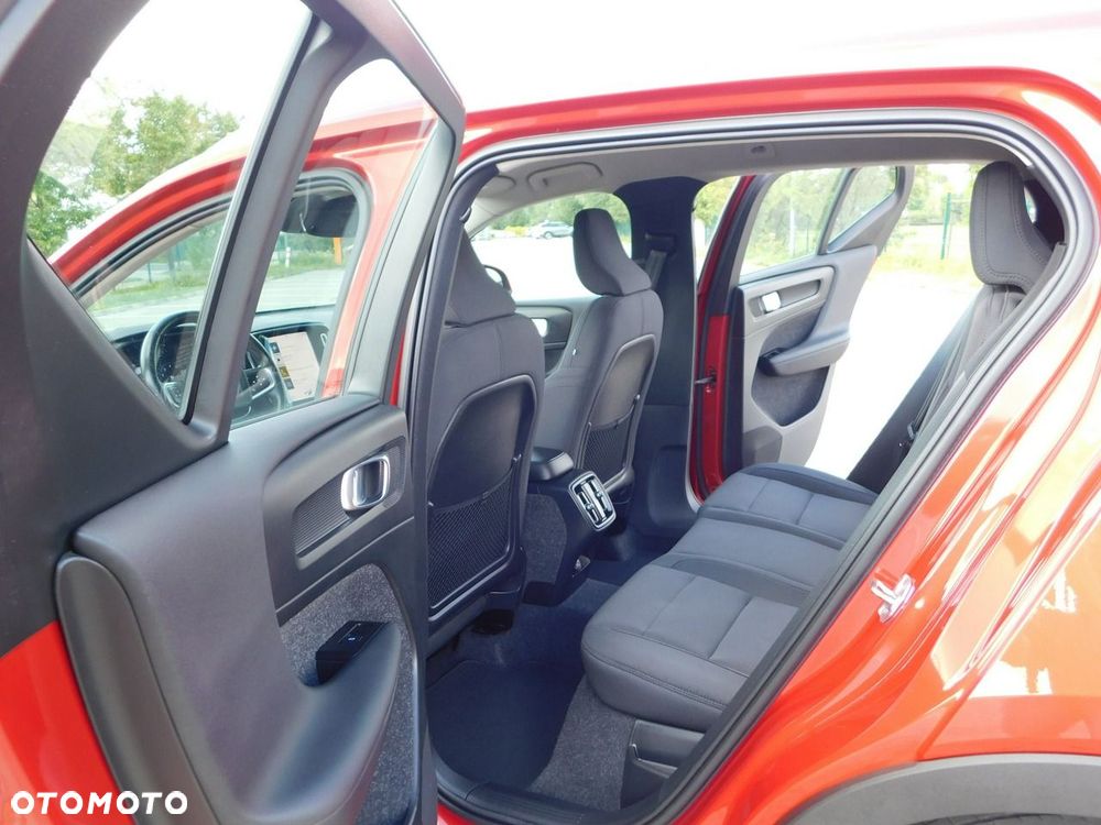 Volvo XC 40 - 11