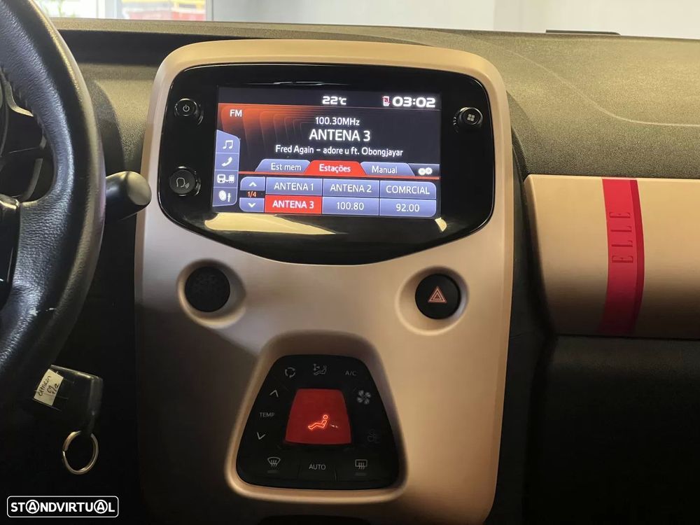 Citroën C1 1.0 VTi Elle — fotografia 17