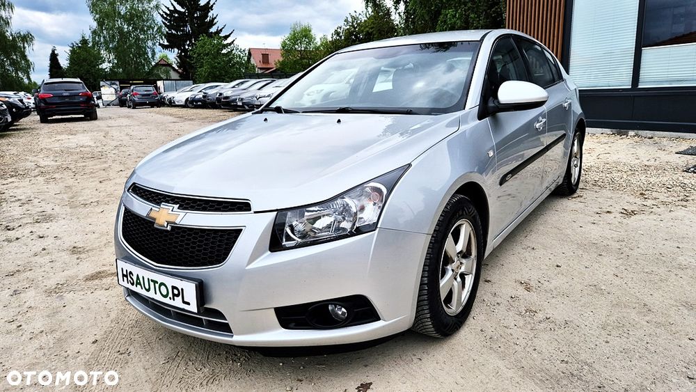 Chevrolet Cruze 1.6 - 25