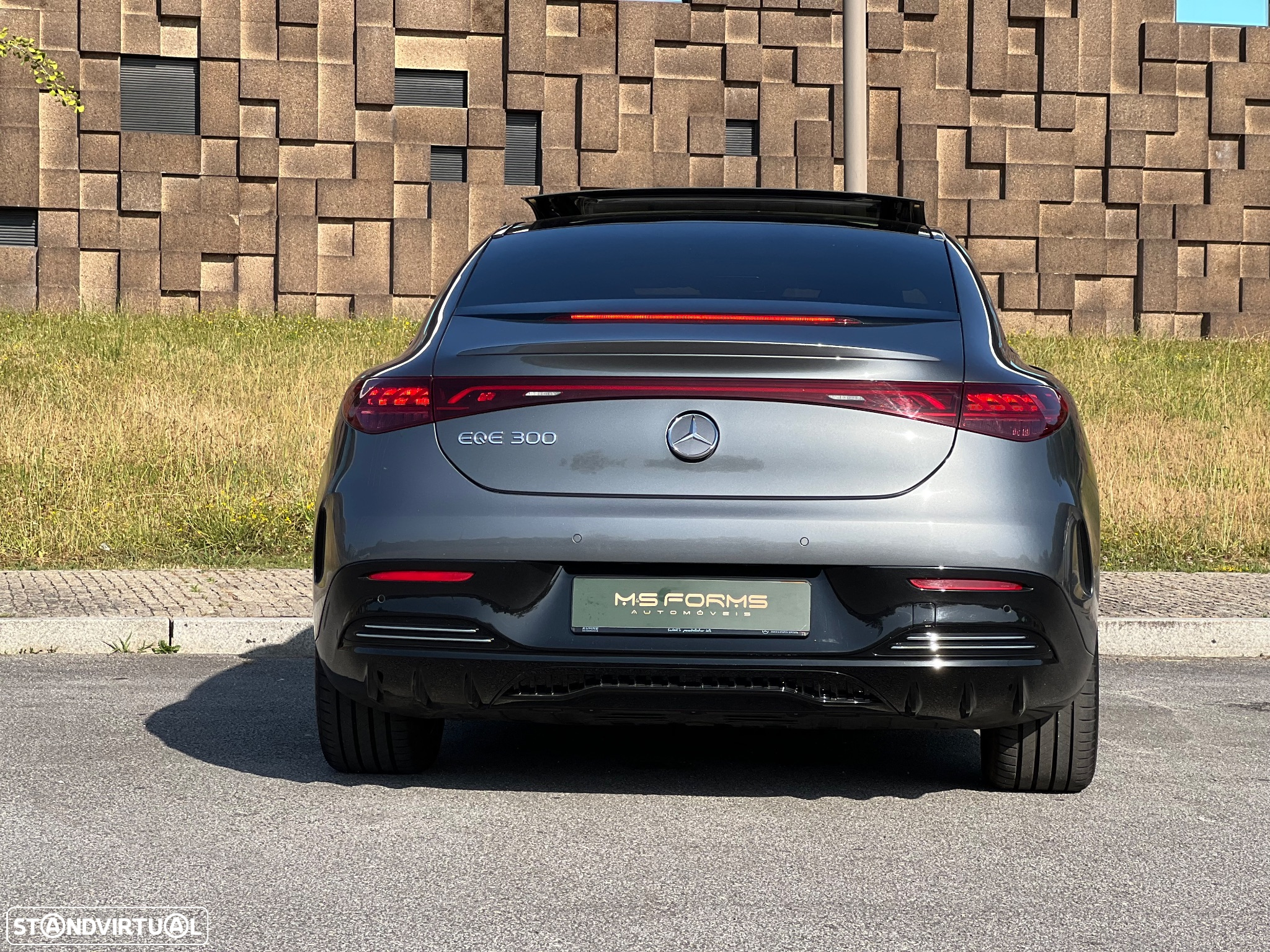 Mercedes-Benz EQE - 9