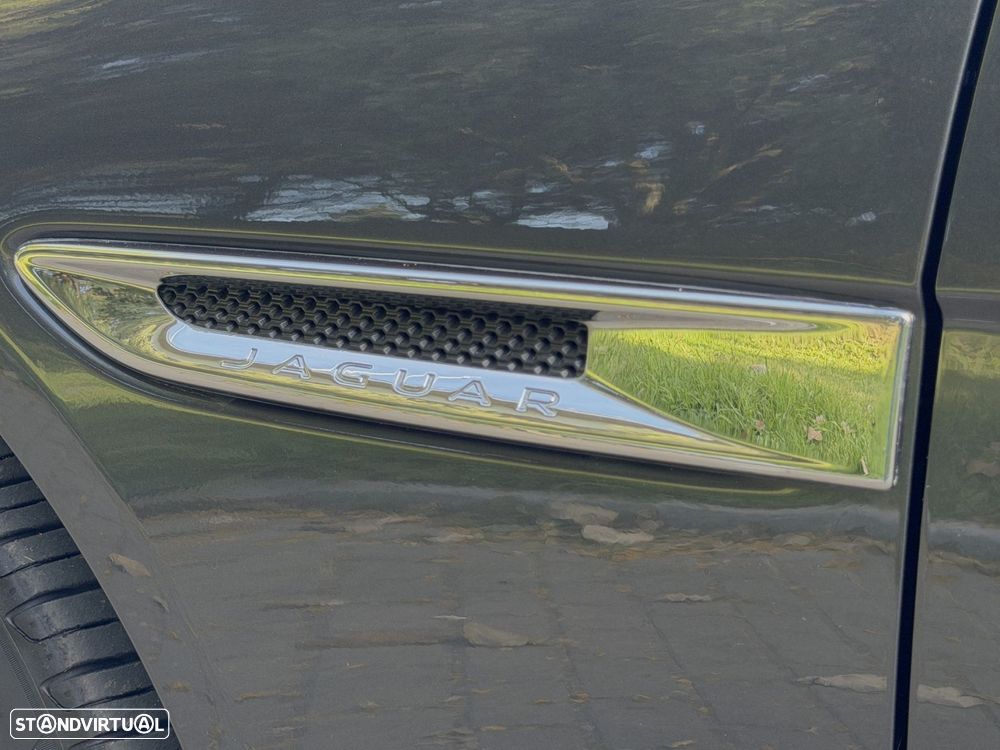 Jaguar XE 2.0 D Prestige Aut. - 51