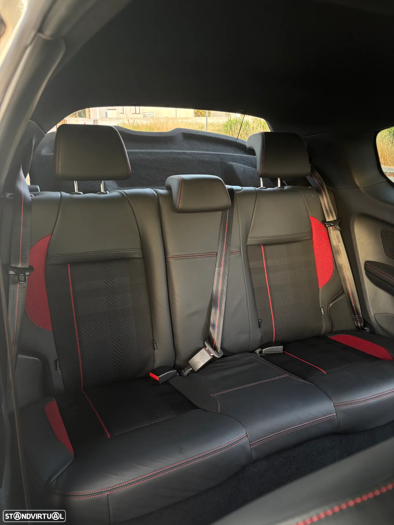Peugeot 208 1.6 THP GTi - 31