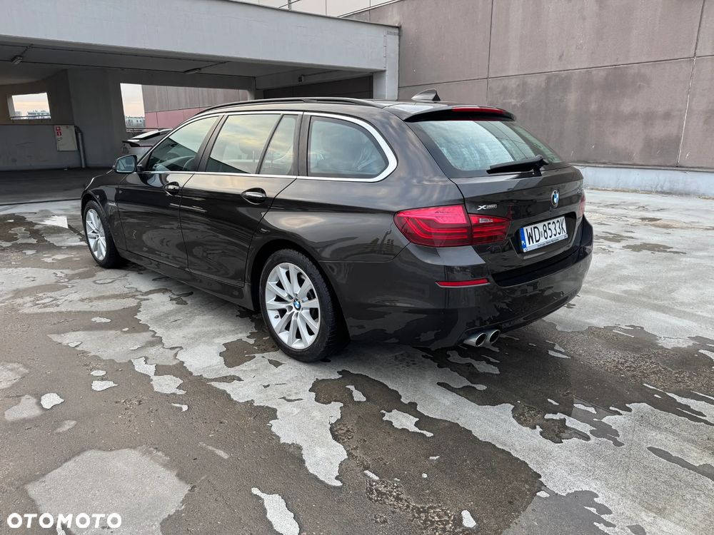 BMW Seria 5 525d xDrive - 4