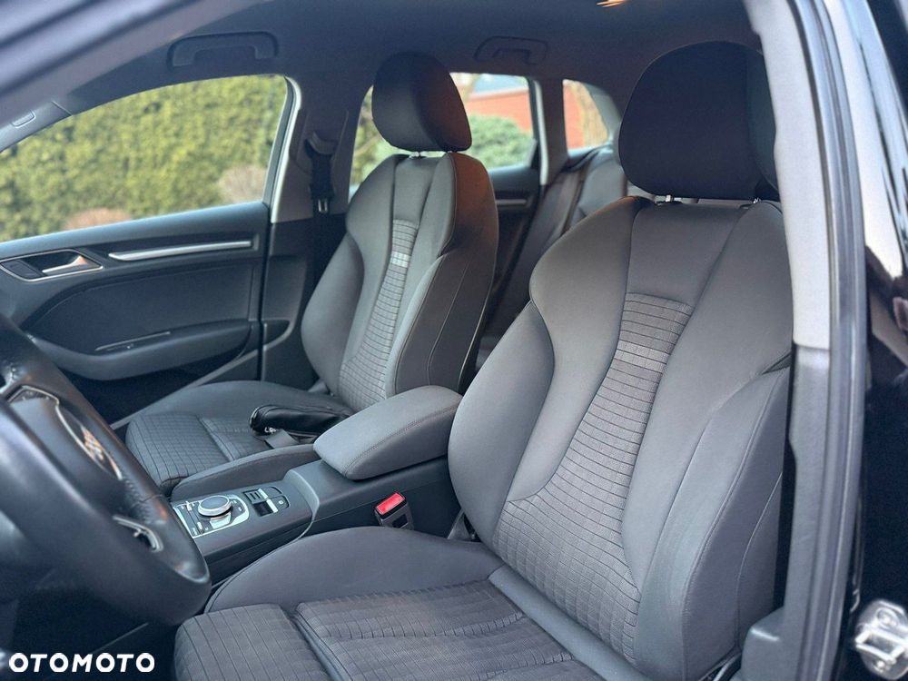 Audi A3 Sportback - 15