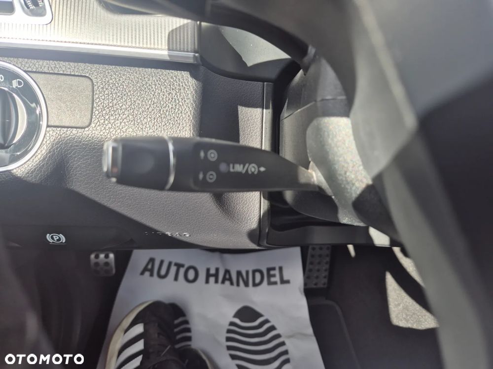 Mercedes-Benz Klasa E 200 BlueTEC 7G-TRONIC Edition - 32