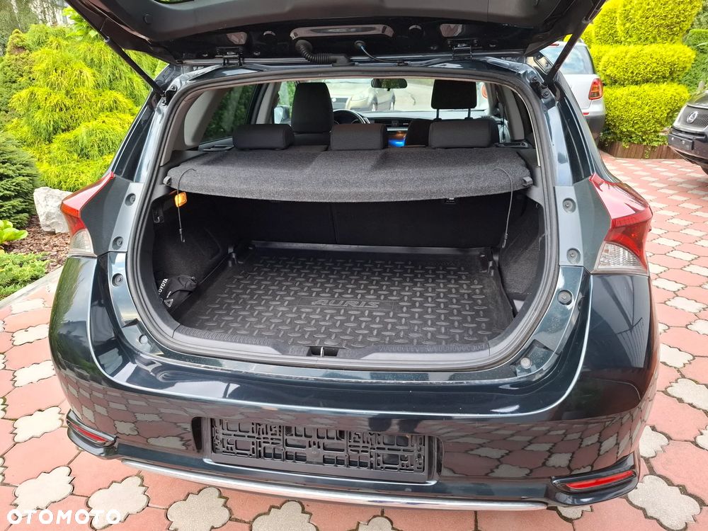 Toyota Auris - 22