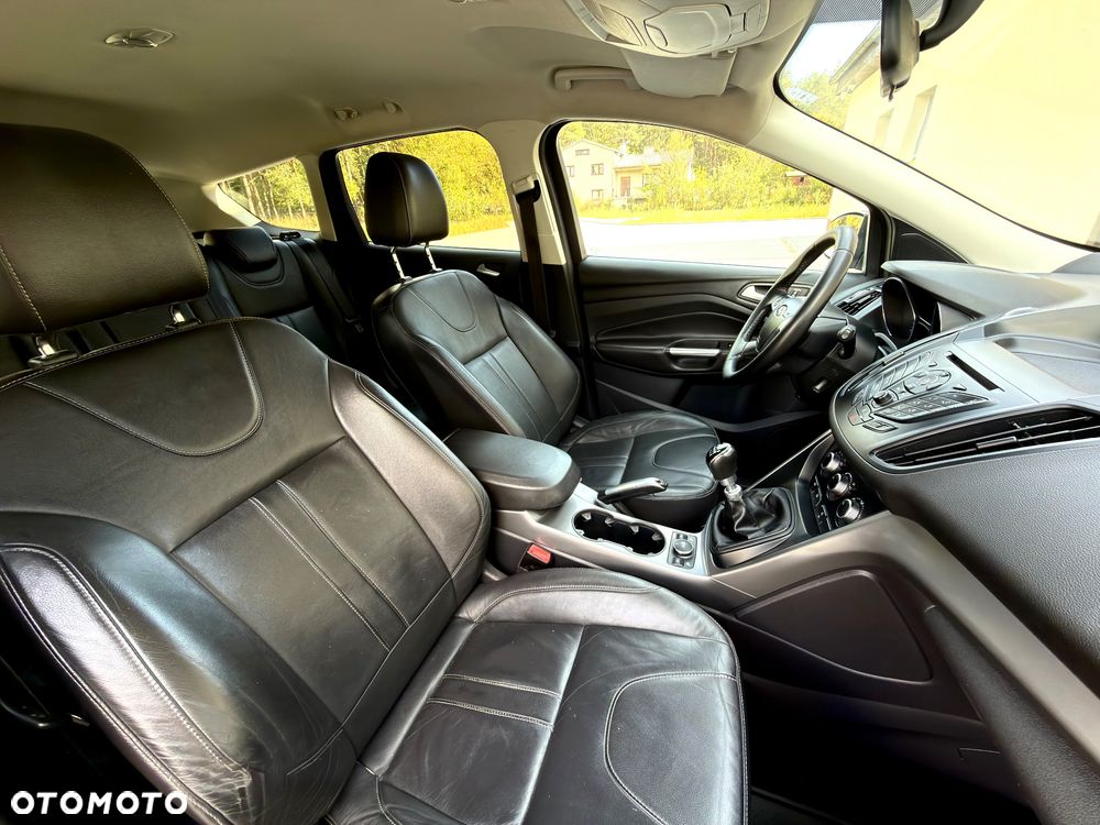 Ford Kuga - 17