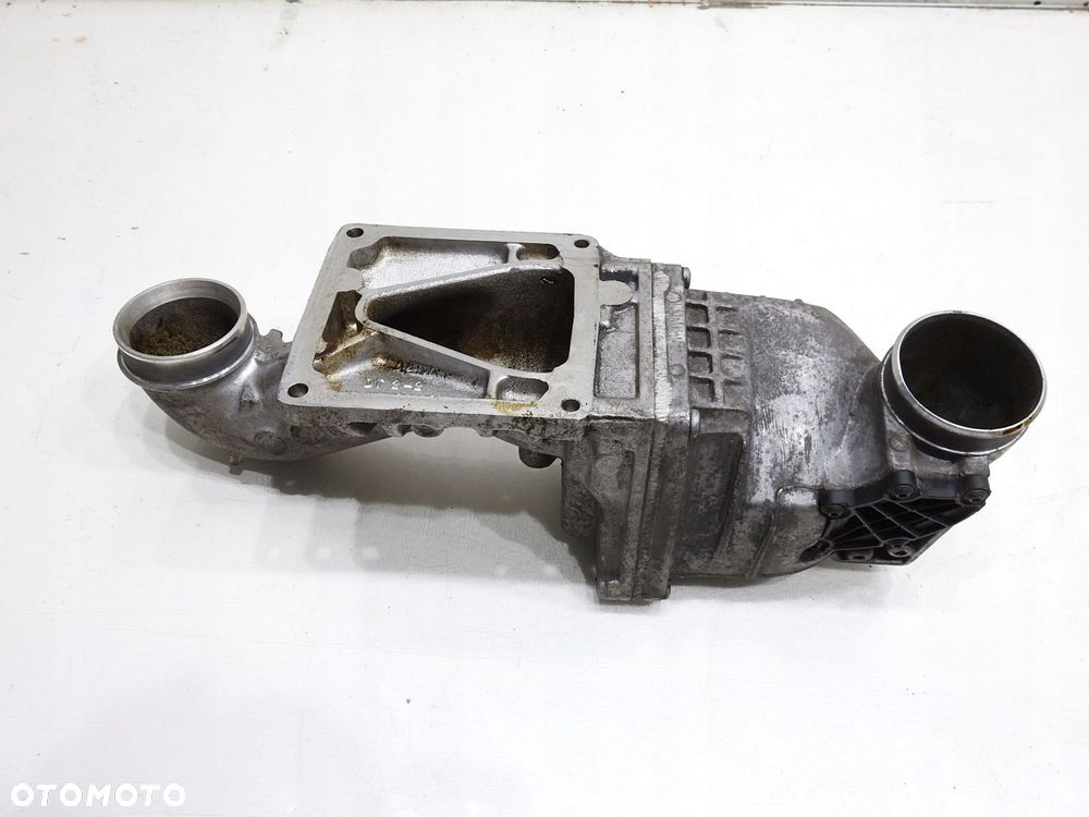 PODSTAWA KOMPRESORA MERCEDES W203 1.8K - 8