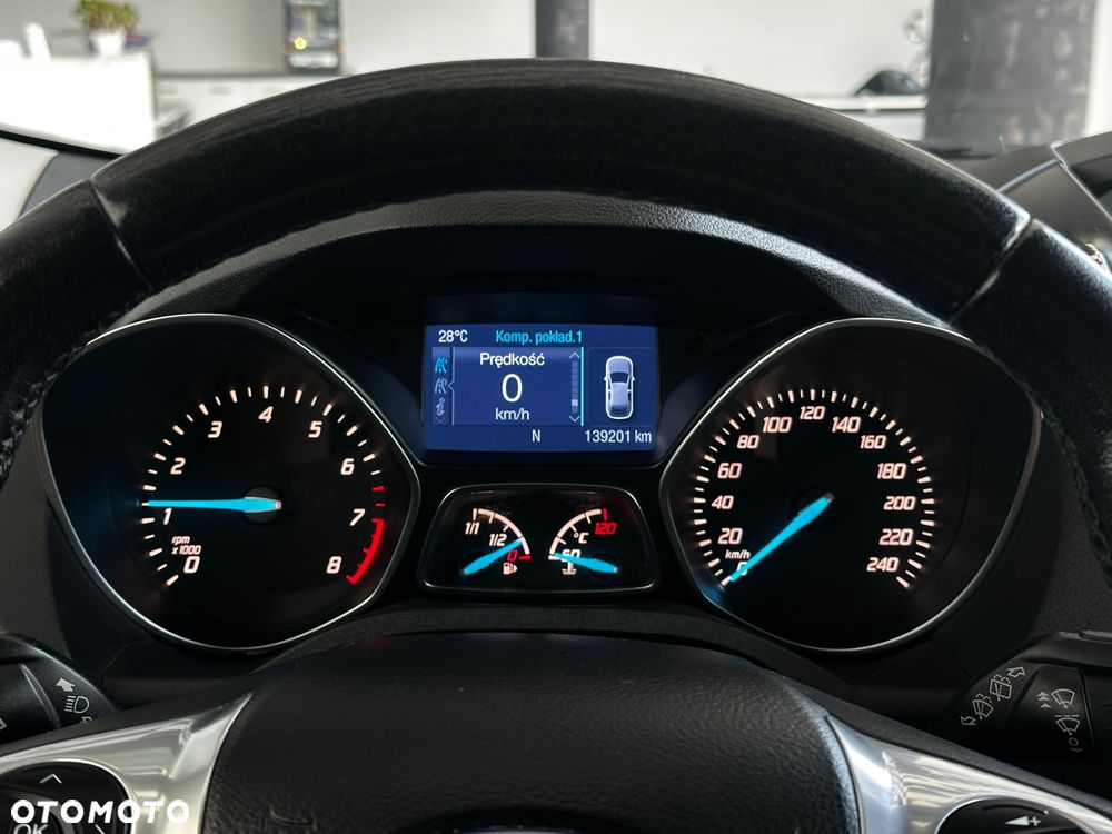 Ford Kuga - 18