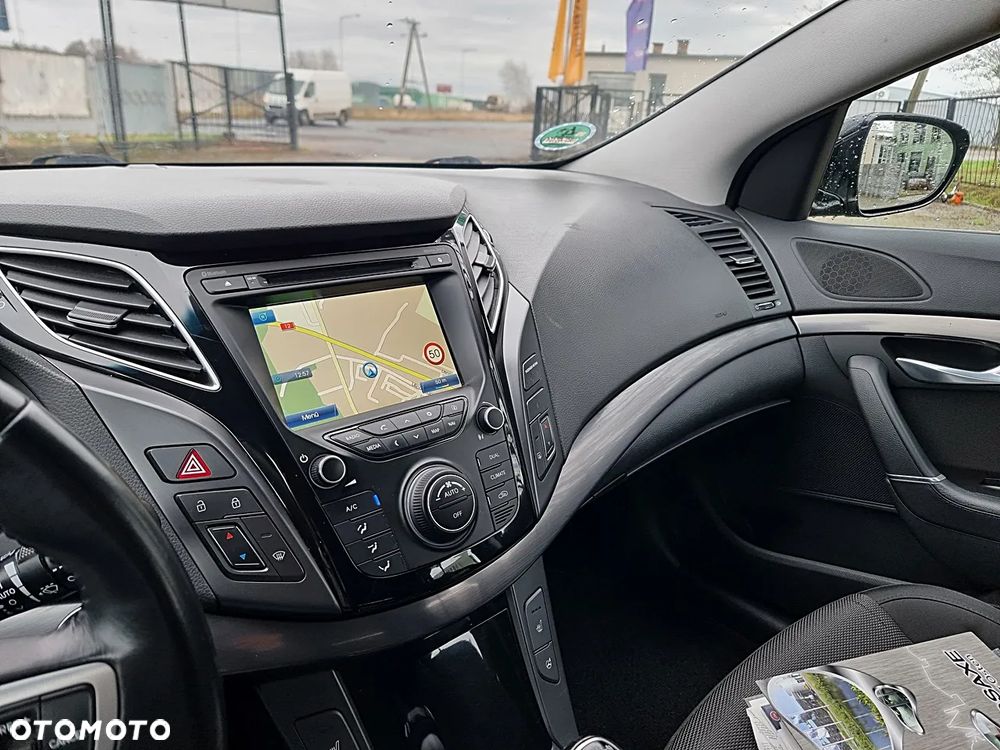 Hyundai i40 i40cw 1.6 Fifa World Cup Edition - 28