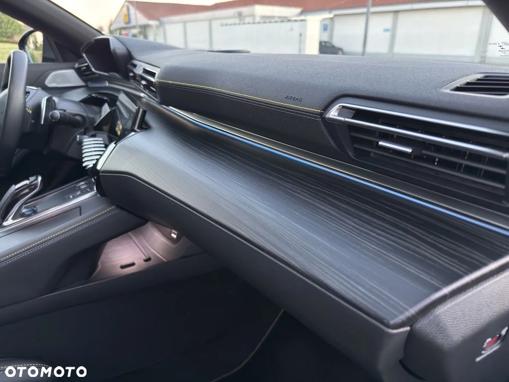 Peugeot 508 ver-1-6-puretech-hybrid4-phev-sport-engineered-eat8 - 18