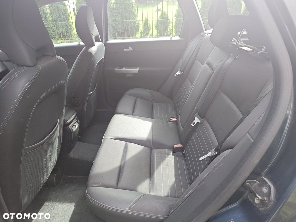 Volvo V50 - 11