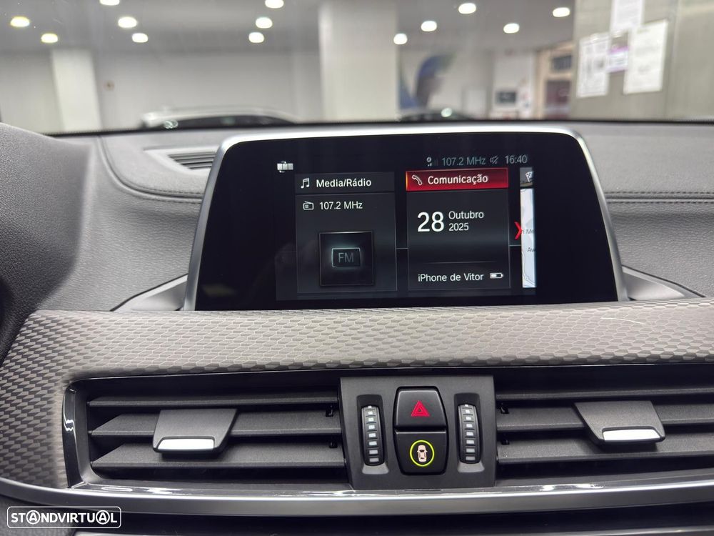 BMW X2 18 d xDrive Auto Pack 50 anos M - 26