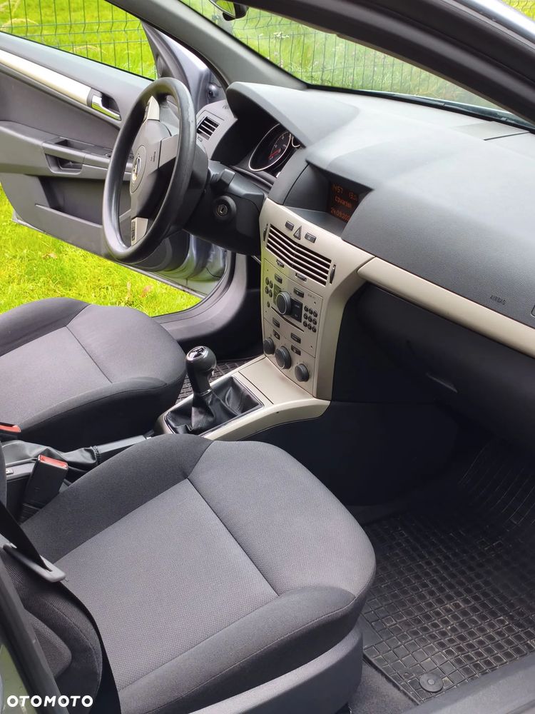 Opel Astra - 12