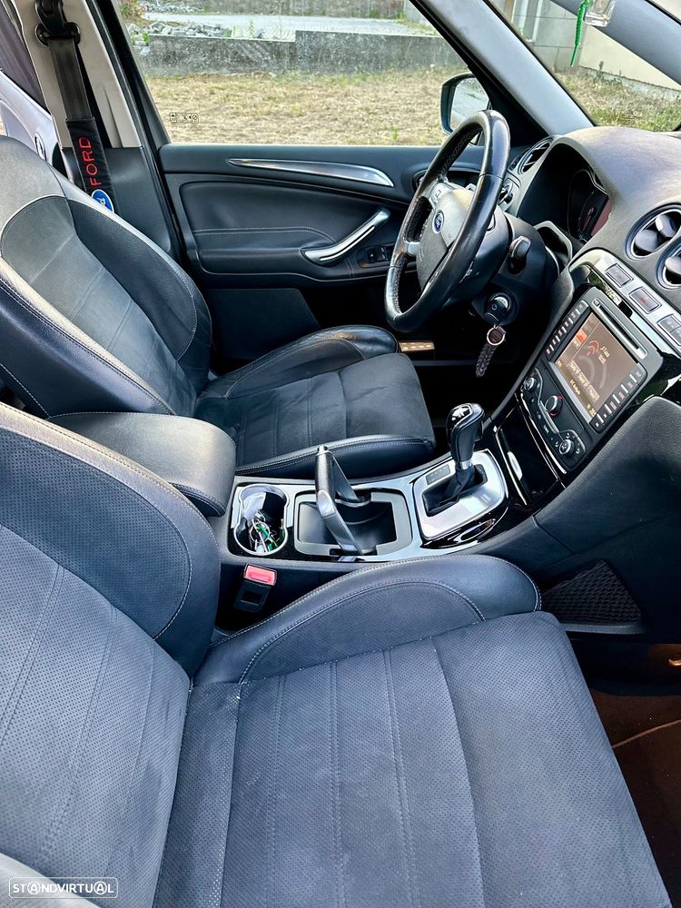 Ford S-Max - 8