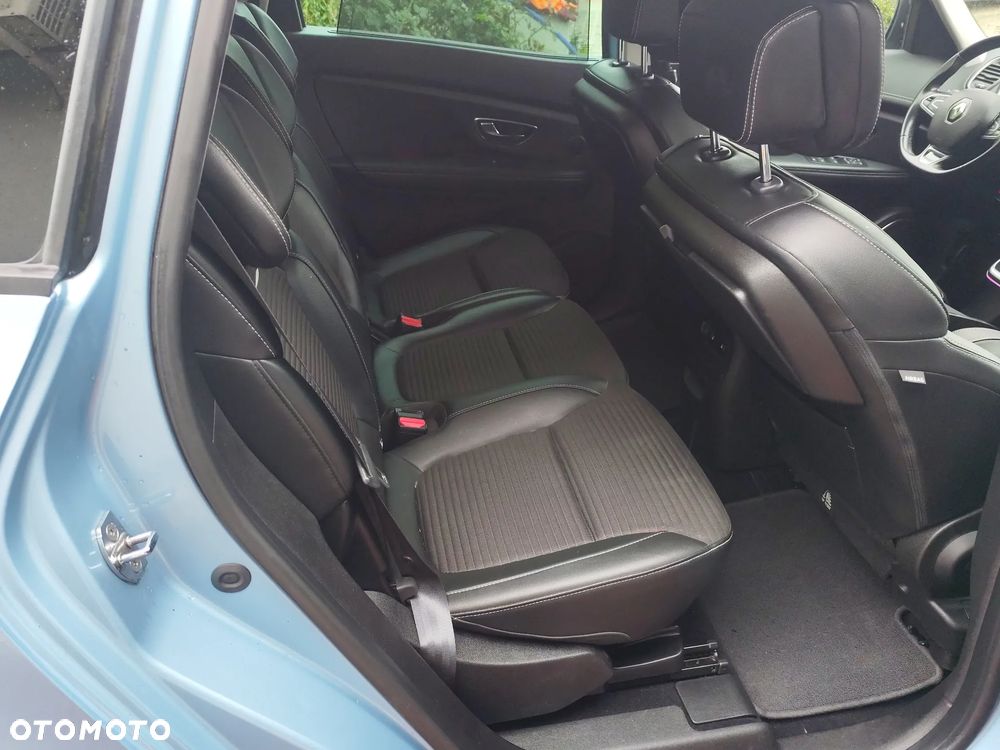 Renault Grand Scenic ENERGY TCe 130 BOSE EDITION - 17