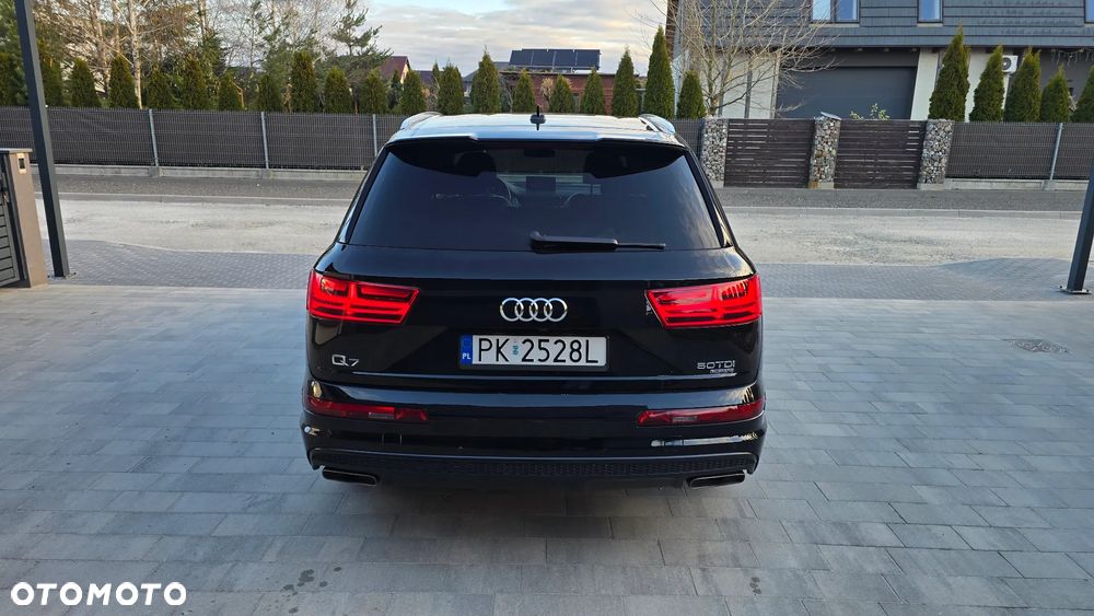 Audi Q7 - 4