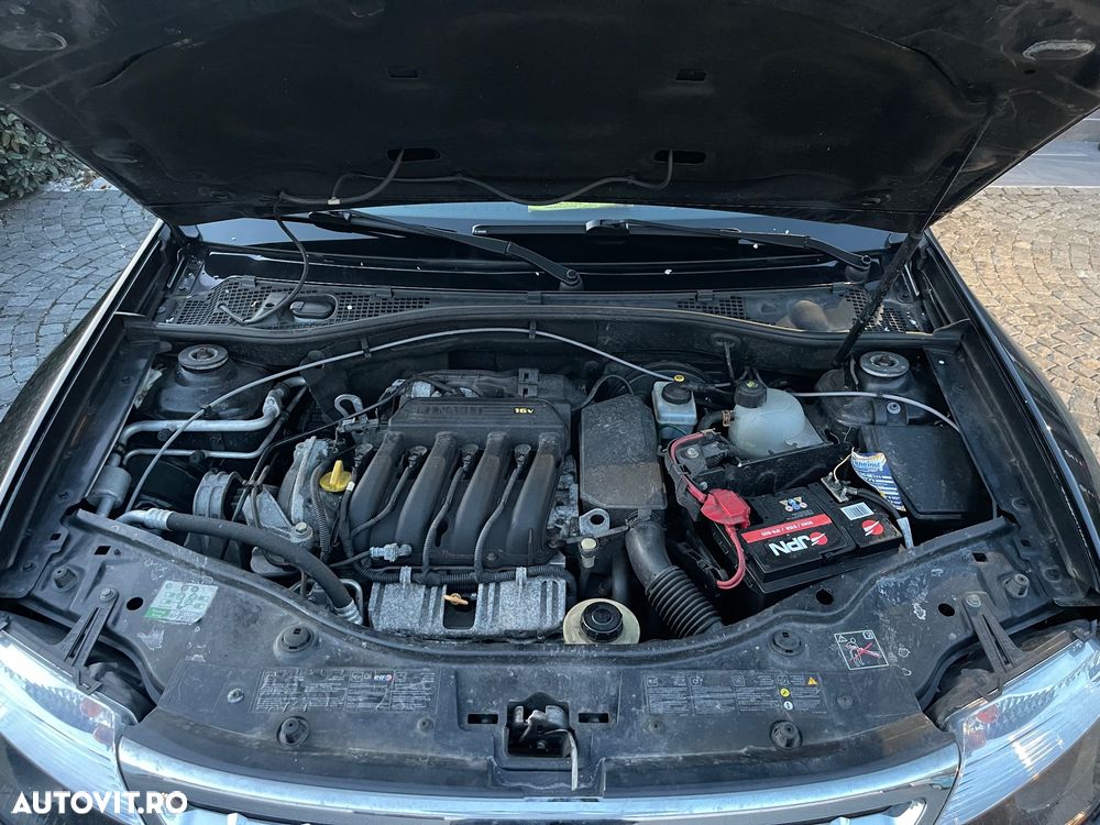 Dacia Duster 1.6 16V 4x4 Prestige - 12