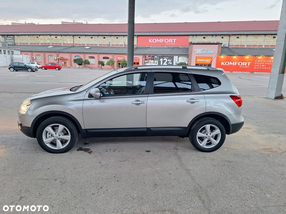 Nissan Qashqai 2.0 4 x 4 tekna - 2